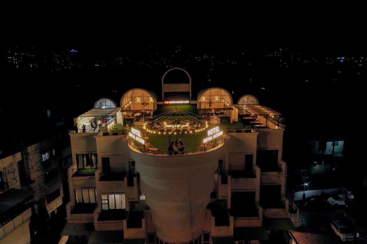 סוראט Hotel Royal Accord מראה חיצוני תמונה