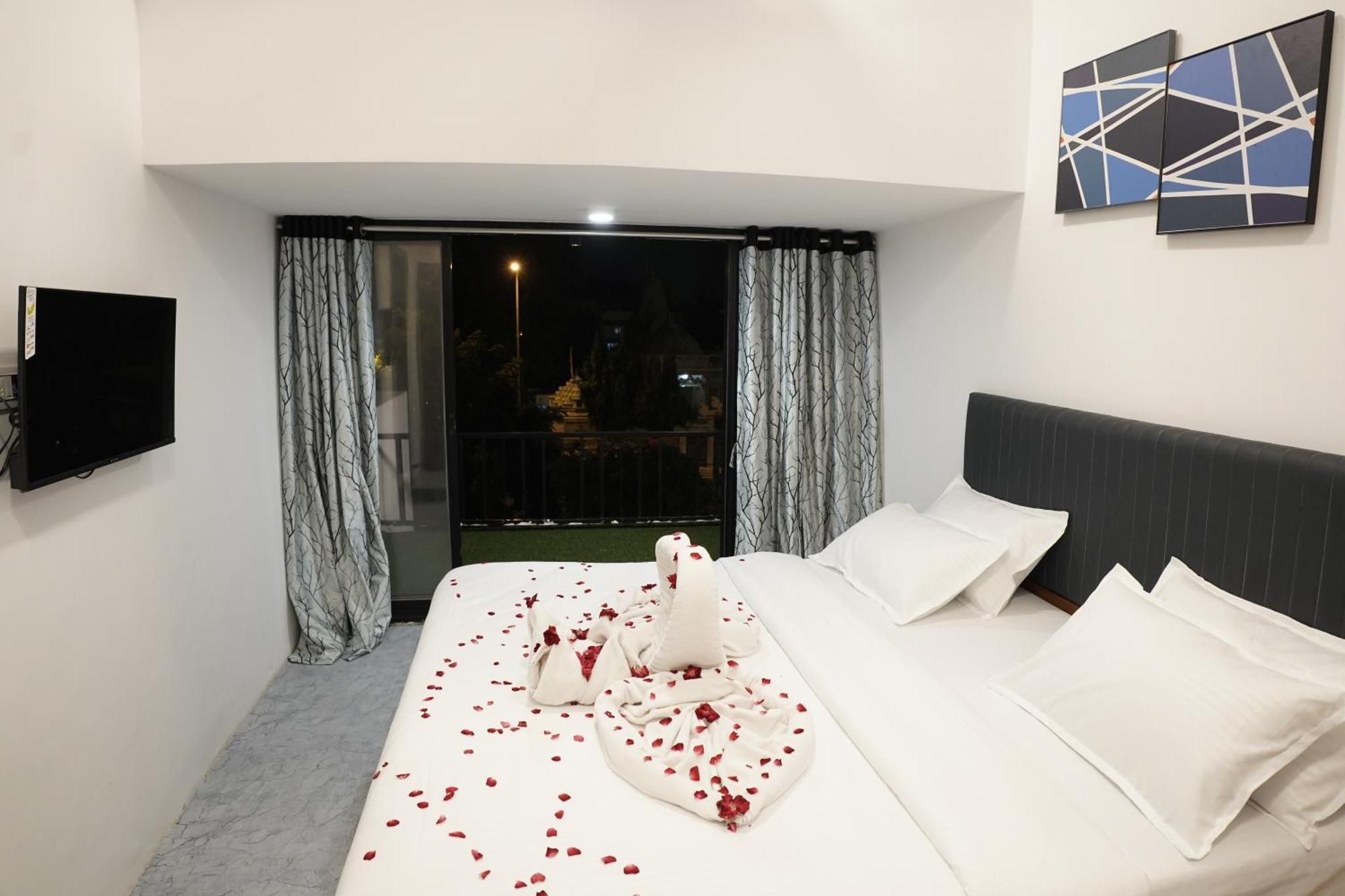 סוראט Hotel Royal Accord מראה חיצוני תמונה