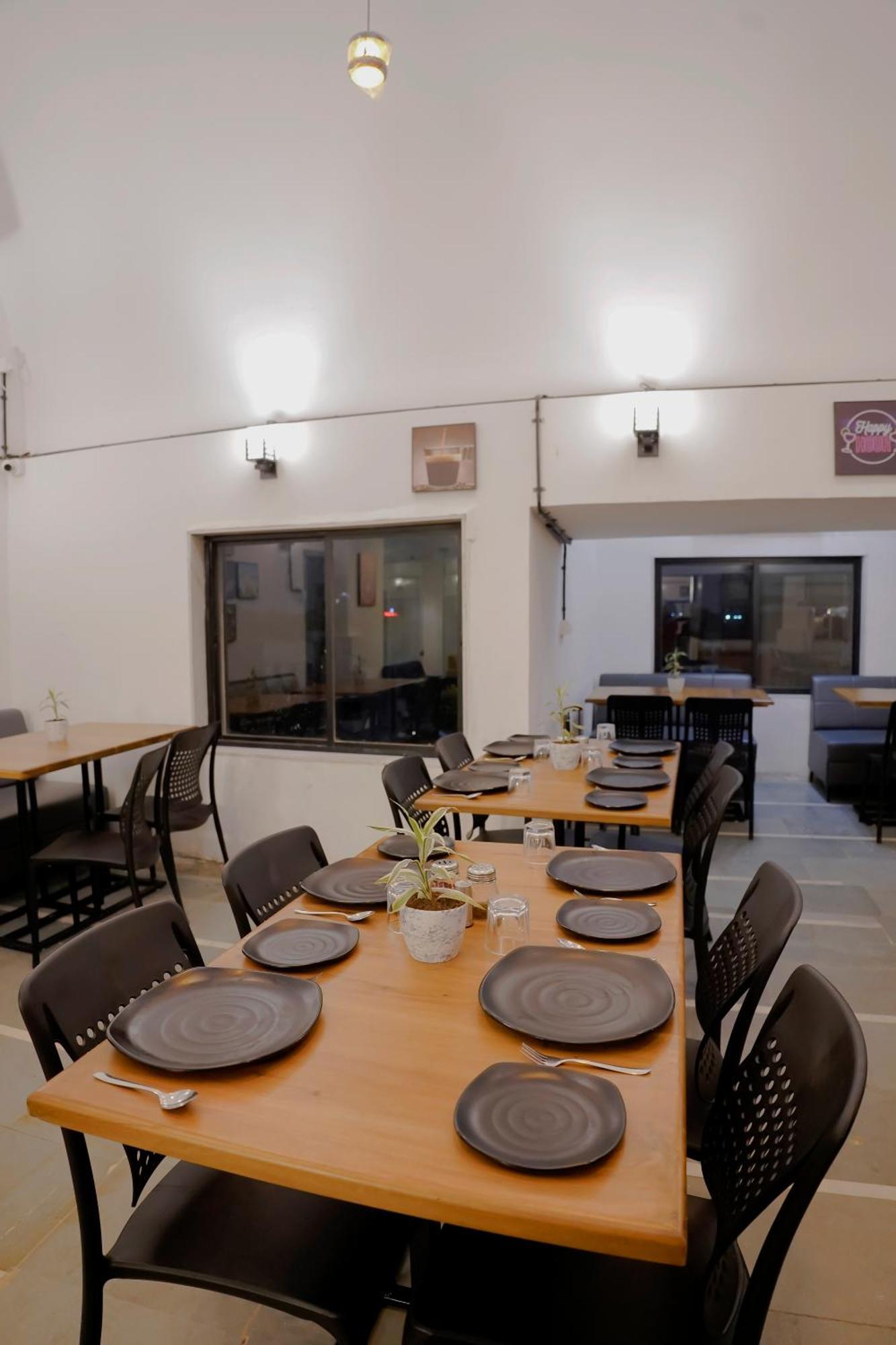 סוראט Hotel Royal Accord מראה חיצוני תמונה